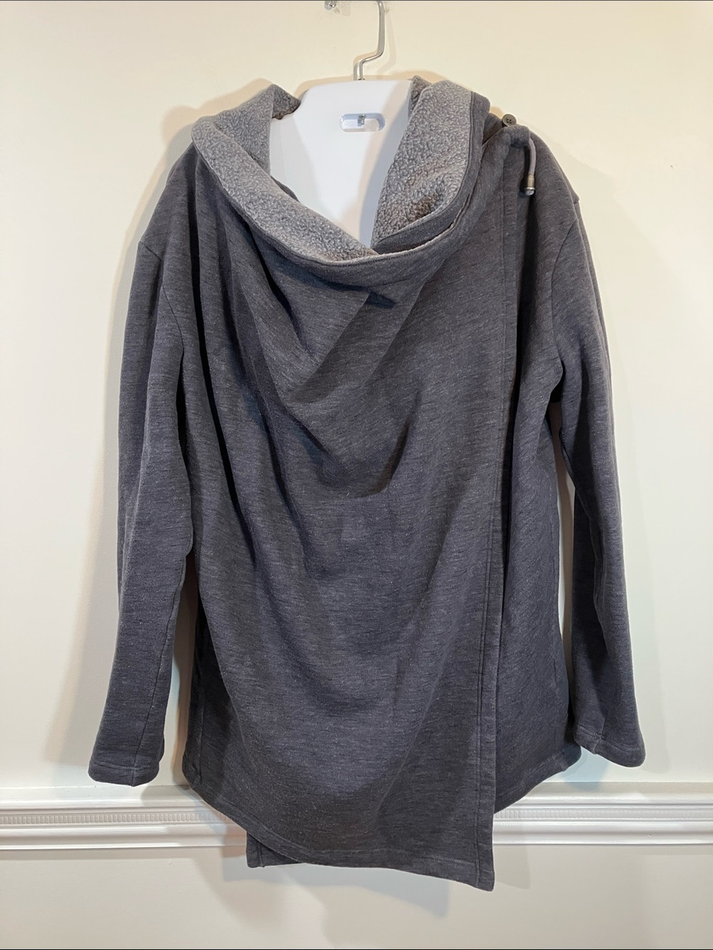 Chalet Et Ceci Cozy Dark Gray Wrap sweatshirt jacket M